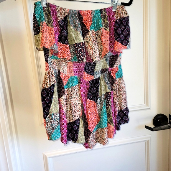 Strapless Flowy Romper - Picture 3 of 4